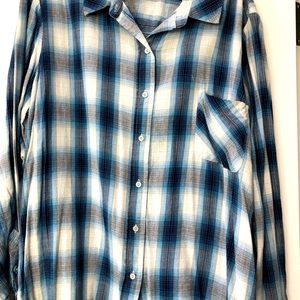 Long sleeve blue plaid blouse
